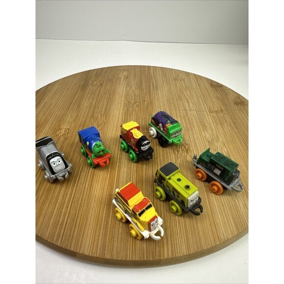 Thomas & Friends Minis Train Lot Assorted Characters Qty‎ 7 - Picture 1 of 11